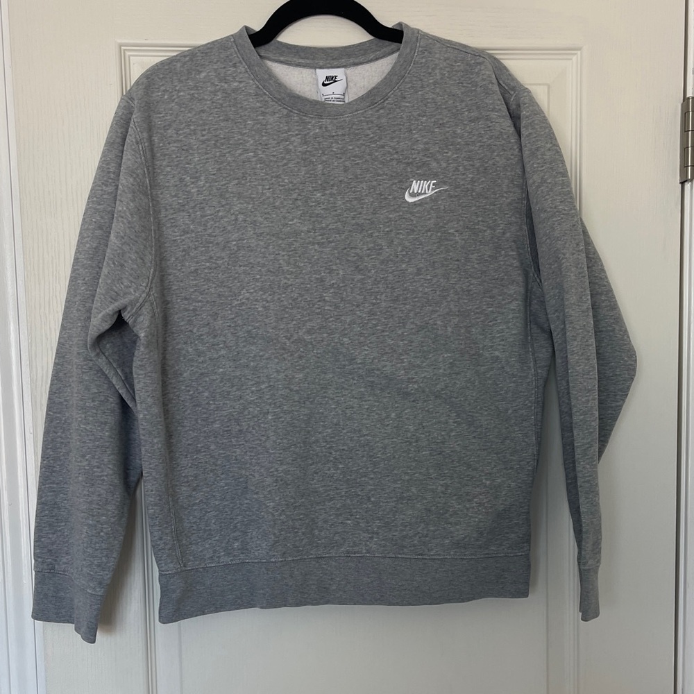 Nike Men's Heather Gray Crewneck Sweater